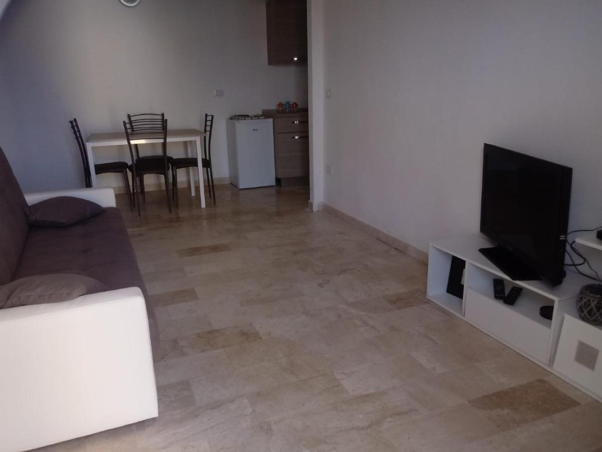 Appartamento Budoni Buitenkant foto